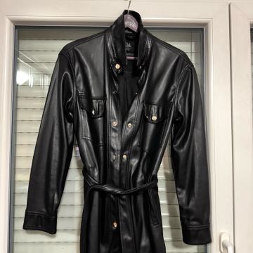 C&A crna košulja kožna