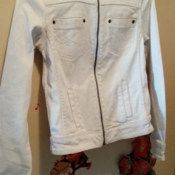 Colours 34-36 traper jakna strukturama bez greške