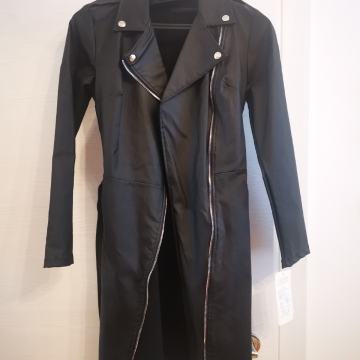 Crna kožna jakna/haljina