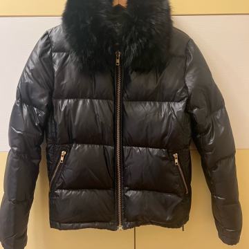 Crna topla jakna Best Company