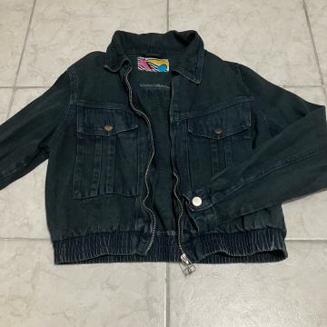 Crna traper zenska jakna New Yorker