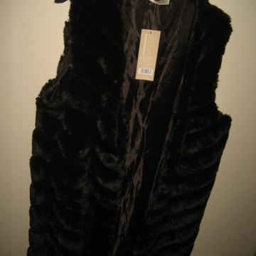 CRNI KRZNENI PRSLUK VEL. L - NOVO