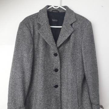 Crno bijeli kaput TUZZI 42 novo