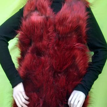 Čupavi burgundy red fur