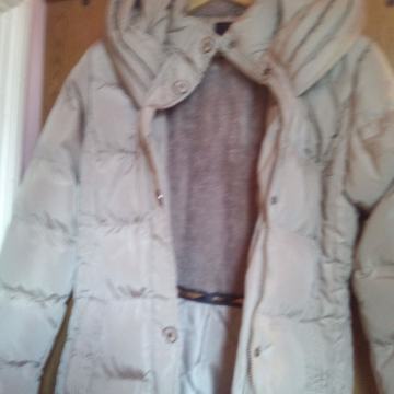 Nova topla debela jakna velicina L