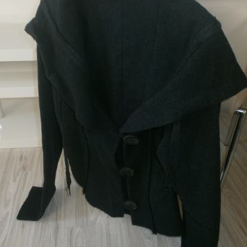 DIADEMA VUNENA JAKNA