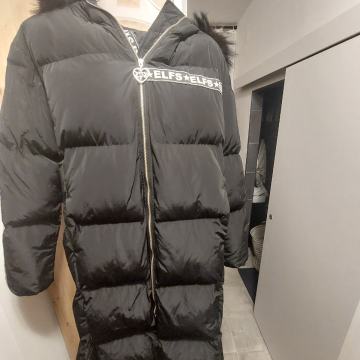 Elfs ženska parka s rakunovim krznom