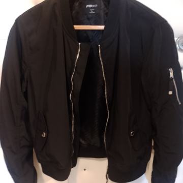 FB SISTER VEL.L KVALITETNA UGODNA NOVA JAKNA