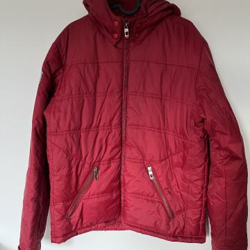 Topla, crvena jakna vl.S / RASPRODAJA