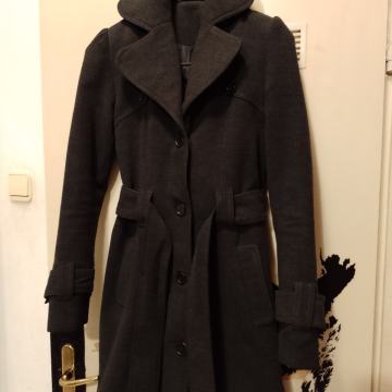 Flame vel. XS kvalitetan kaput ugodan,topao i lijep