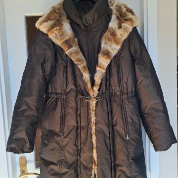 Gil Bret zimska jakna punjena perjem, broj 40.