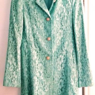 GUESS! DRAGI SVI! PREDIVNA JAKNA/MANTILIĆ! TOP BOJA! UGODNI MATERIJALI