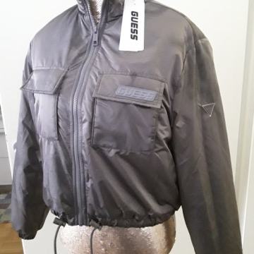 GUESS ŽENSKA JAKNA - VEL. S - NOVA