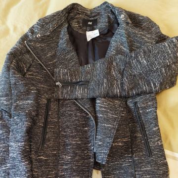 H&M ženska jaknica vel.34 NOVO