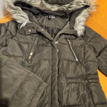 H&M zimska jakna - br 40