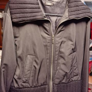 Hugo Boss jakna 650 kn