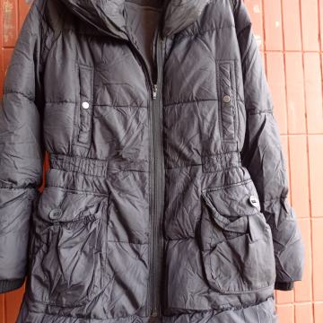 JAKNA -br.40-LEVIS-perje,pernata