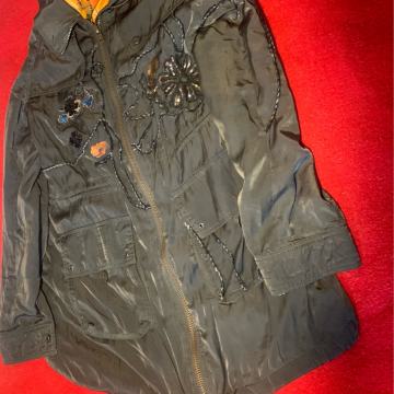 JAKNA DUZA DESIGUAL BR 36 novo