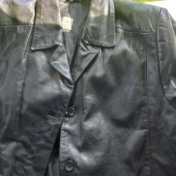 JAKNA koža -br.42-Mustang