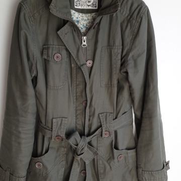 JAKNA PARKA ZELENA S KAPULJAČOM vel. 36 ili S