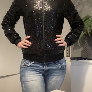 Jakna sa šljokicama 34/36