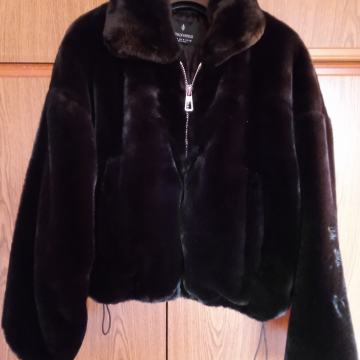 Jakna od umjetnog krzna ženska