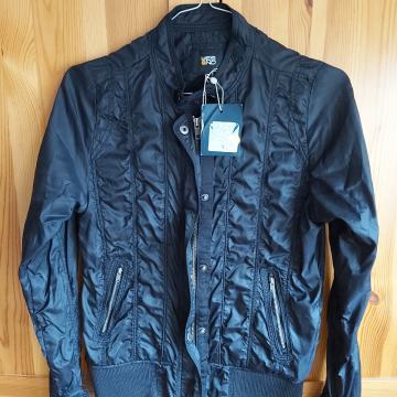 Jakna Zenska vel.S xx