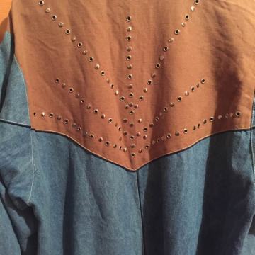 Kaput oversize mantil traper efektan jeans dugi kaput sa zakovicama