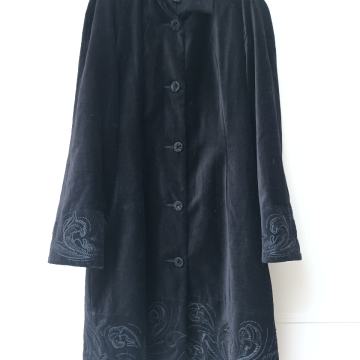 Kaput crni velur pliš baršun Mango 40