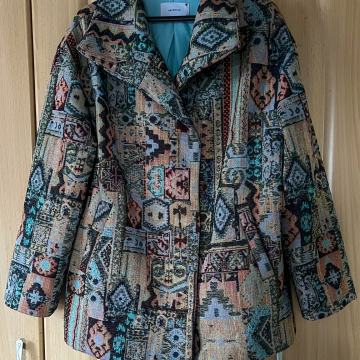 Kaput marke Reserved