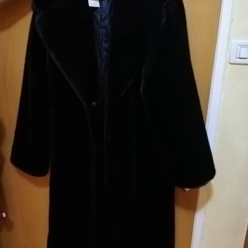 KAPUT OD UMJETNOG KRZNA, NOVI, VELIČINA M, MANGO