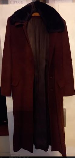 Kaput zenski, dugi,smeda boja