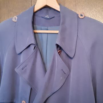 Kaput ženski sivi 40-45 kao nov