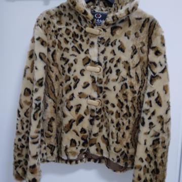 kaputic od umjetnog krzna