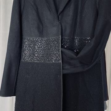 Crni lagani kaput vel M-L kašmir/ vuna  NOVO Italy top kvaliteta