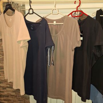 Komplet ženske odjeće