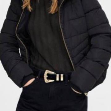 KOOKAI ispunjena efektna crna bomber jakna sa šalom toperica