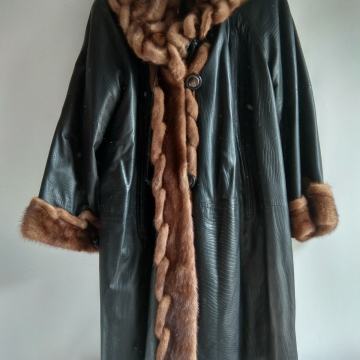 kožna jakna s krznom