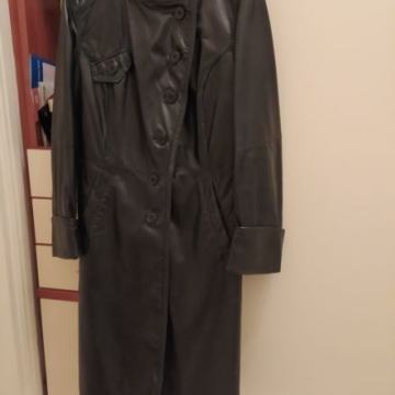 Kožni  ženski  kaput