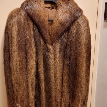 Krznena bunda od nerca