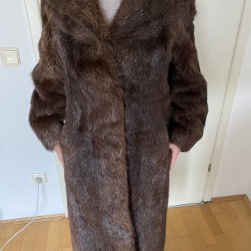 Krznena bunda od nutrije
