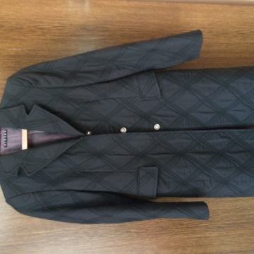 lagani crni kaput Sisley