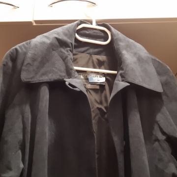 Lagani mekani ženski kaput 46