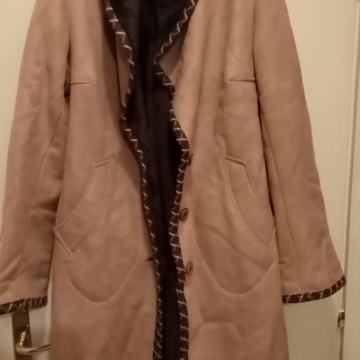 MAK MODNA KUĆA BR.40 KAPUT KVALITETE I UGODAN