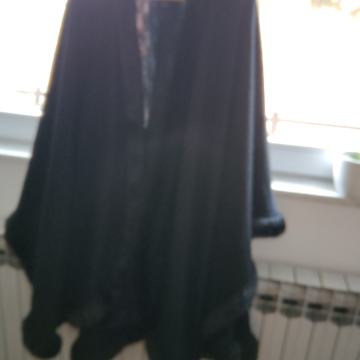 Marks & Spencer ogrtač ili pelerina