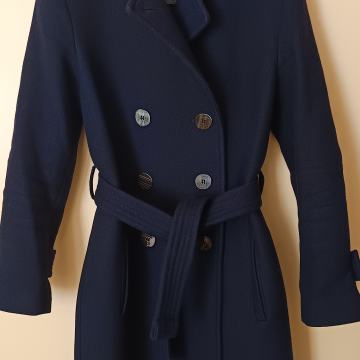 Mango tamnoplavi kaput, 60 €