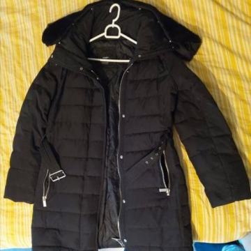 MANGO VEL. M KVALITETNA UGODNA I LIJEPA TOPLA JAKNA