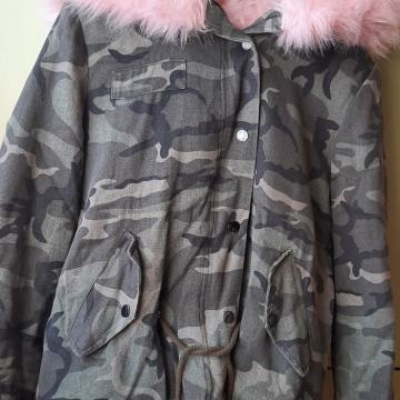 Maskirna jakna, vel.36