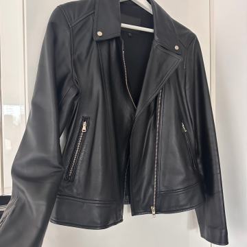 Massimo Dutti kožna jakna!NOVO!