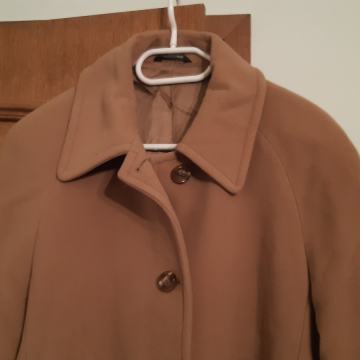 Mekani ženski kaput oko 48